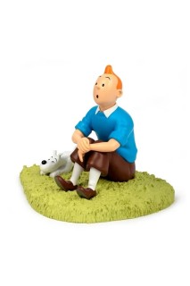 Resina Tintin Sentado En La Hierba