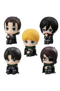 Shingeki No Kyojin Mini Character Set Completo