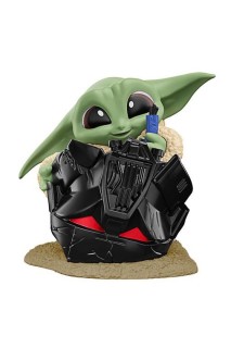 Star Wars Bounty Collection Grogu Helmet Hijinks