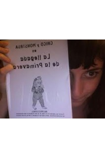 Chico Y Monstrua En La Llegada De La Primavera